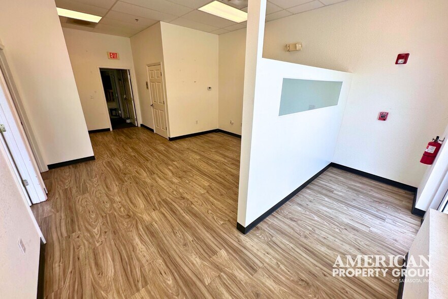 More Photos Of 188 Triple Diamond Blvd, Nokomis Warehouse For Sale