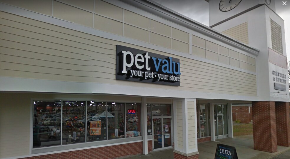 More Photos Of 203-267 Kennedy Dr, Putnam Unknown For Lease