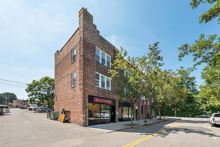 More Photos Of 30 Garth Rd, Scarsdale Office For Lease