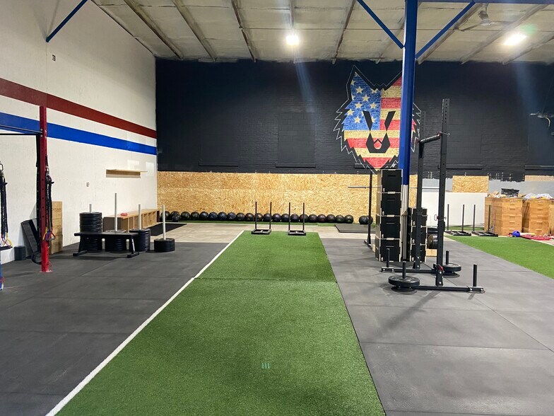 More Photos Of 325 E 2nd St, Merrill Distribution For Sale