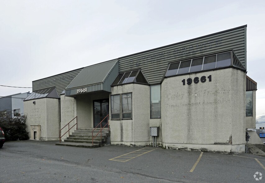 More Photos Of 19661 96 Av, Langley Warehouse For Lease
