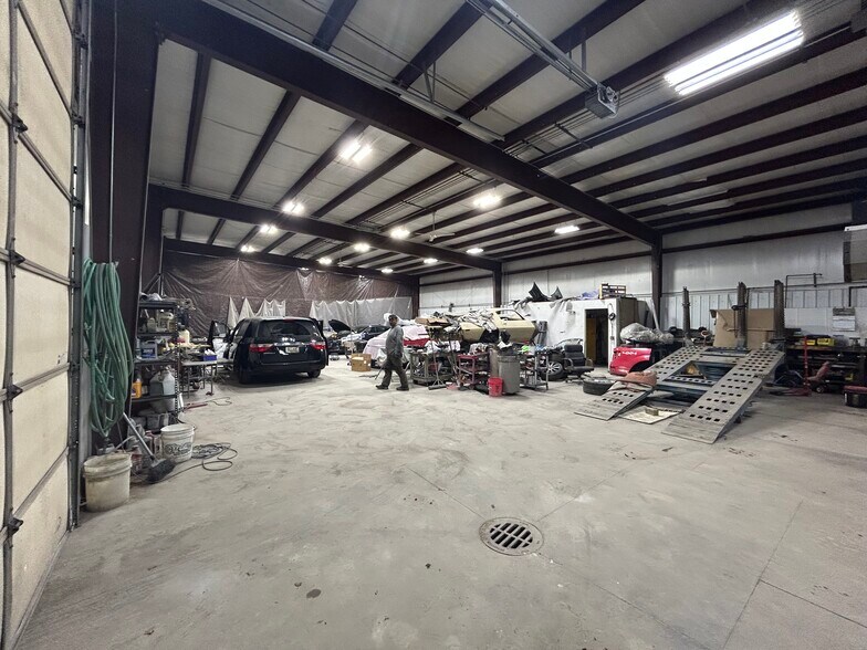 More Photos Of 5410 Chicago Dr, Hudsonville Warehouse For Lease