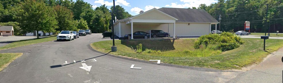 More Photos Of 290 Bedford St, Lakeville Storefront Retail Office For Sale