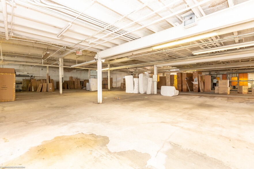 More Photos Of 4230 W Drummond Pl, Chicago Manufacturing For Sale