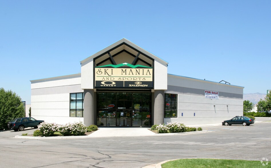 More Photos Of 4029 Riverdale Rd, Ogden Restaurant For Sale