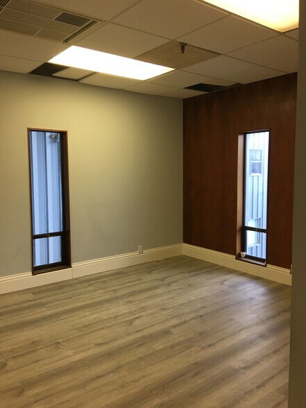 More Photos Of 10700 NW 36th Ave, Miami Warehouse For Lease