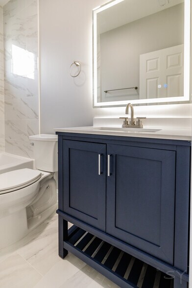 More Photos Of 623 Hamlin Ave, Chicago Apartments For Sale