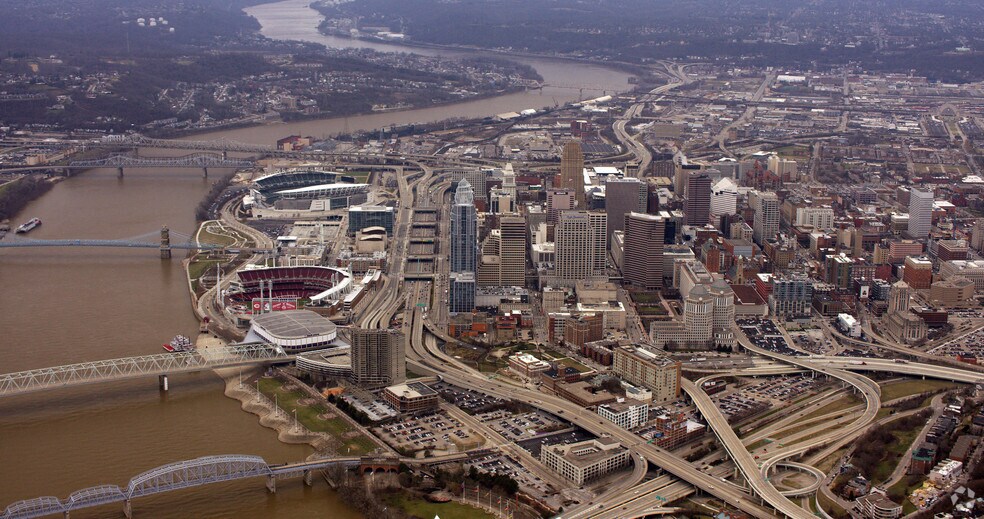 More Photos Of 720 E Pete Rose Way, Cincinnati Office For Lease