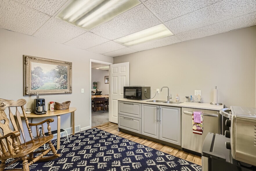 More Photos Of 7907 Zenobia St, Westminster Office For Sale