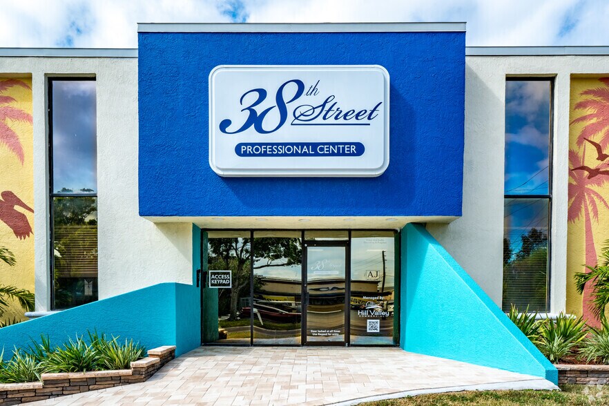More Photos Of 13246 38th St N, Clearwater Coworking Space