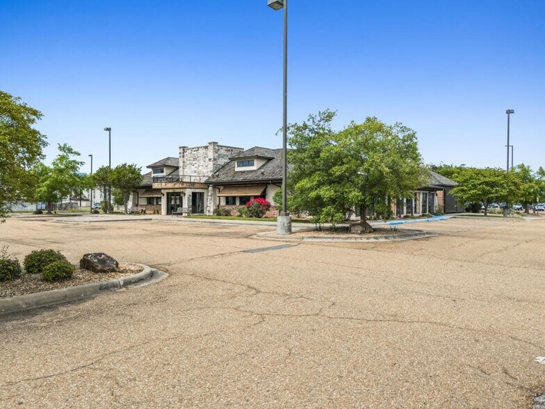 More Photos Of 224 Blanchard St, West Monroe Restaurant For Sale