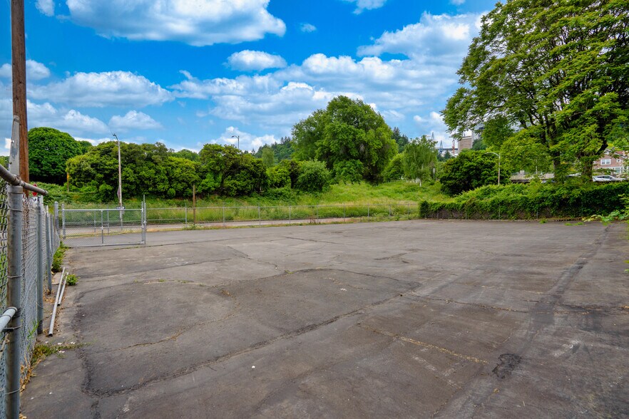 More Photos Of 0000 S Water Ave, Portland Land For Lease