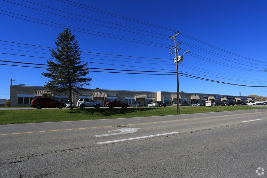 More Photos Of 107 Manitou Dr, Kitchener Warehouse For Lease