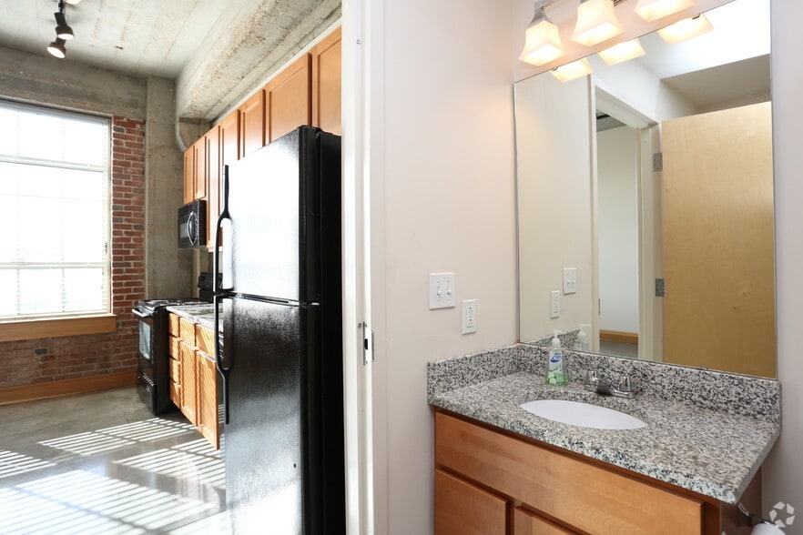 More Photos Of 24 S Spring Ave, Saint Louis Apartments For Sale