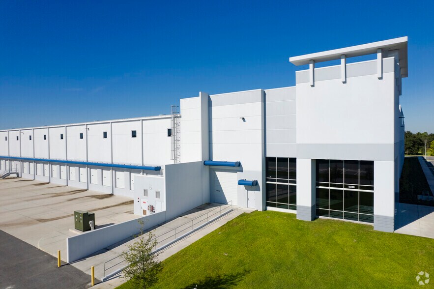 More Photos Of 5300 Allen K Breed Hwy, Lakeland Unknown For Lease