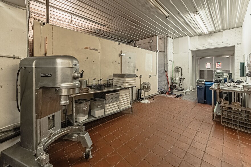 More Photos Of 516 E Elm St, Trinidad Restaurant For Sale