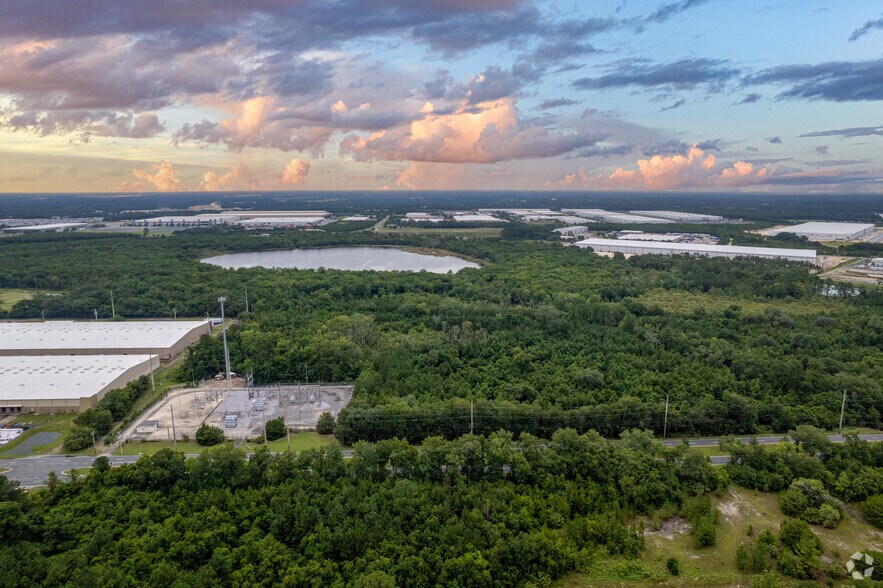 More Photos Of 9250 Drummond Creek Dr, Jacksonville Unknown For Lease