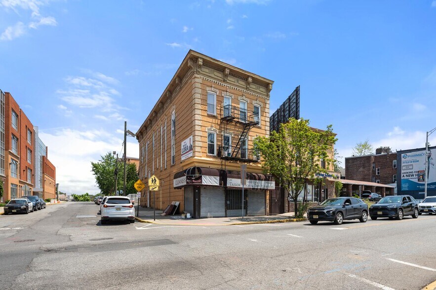 Primary Photo Of 980 Main Ave, Passaic Storefront Retail Residential For Lease