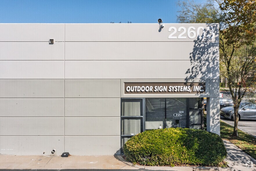 More Photos Of 22603 La Palma Ave, Yorba Linda Light Manufacturing For Lease