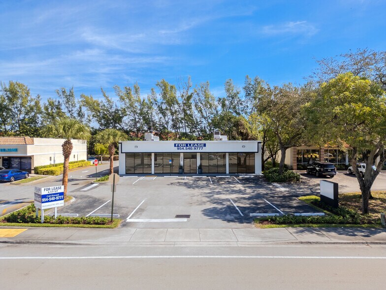 More Photos Of 2698 N University Dr, Fort Lauderdale Freestanding For Lease