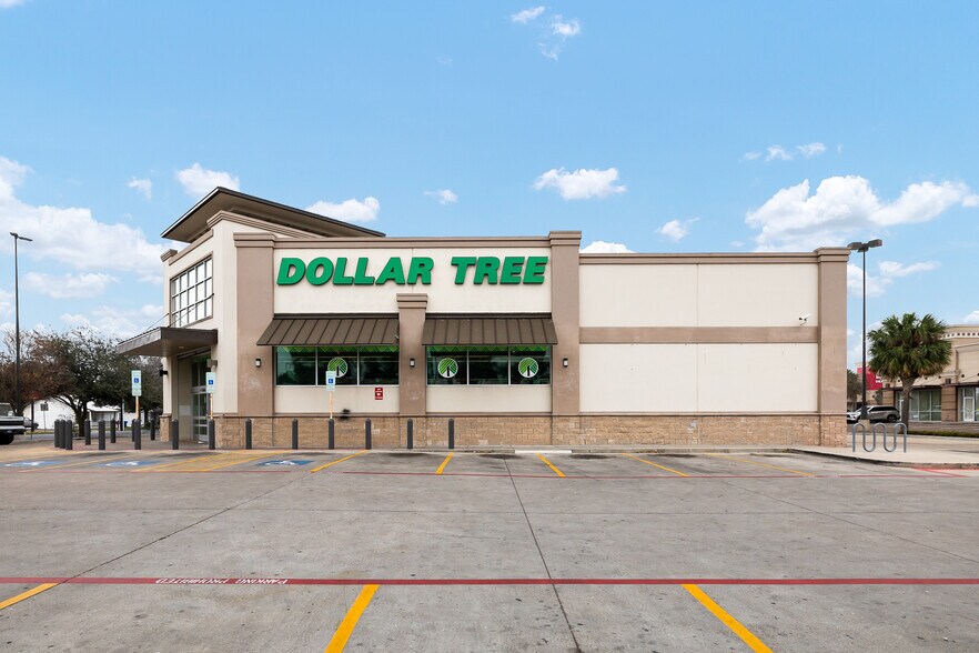 More Photos Of 901 S 10th St, McAllen Freestanding For Sale