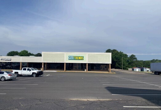 More Photos Of 111 Southland Vlg, Troy Unknown For Lease
