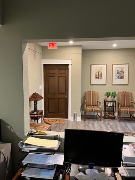 More Photos Of 321 Nokomis Ave S, Venice Medical For Lease