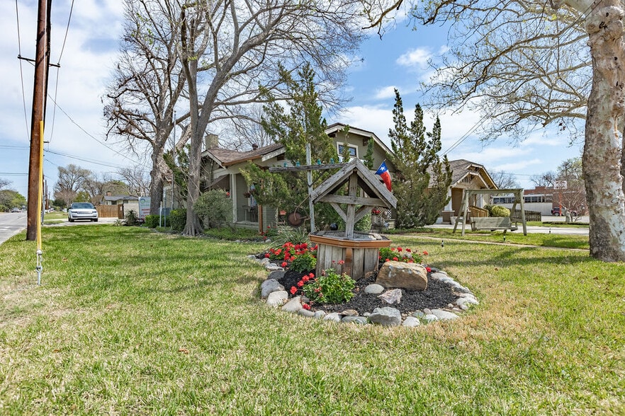 More Photos Of , Waxahachie Unknown For Sale