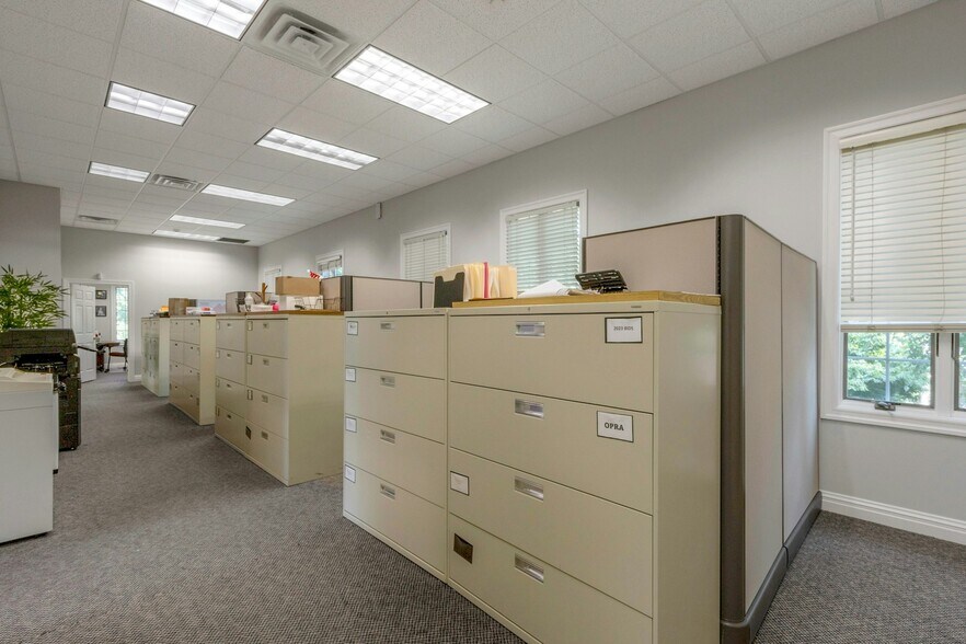 More Photos Of 161 Mckinley St, Closter Office For Sale