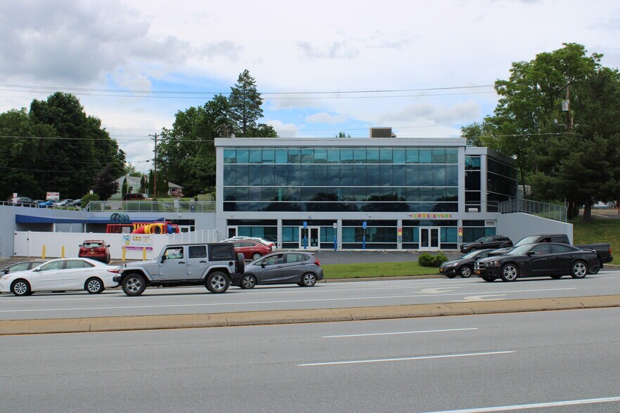 More Photos Of 453 Route 211 E, Middletown Medical For Lease