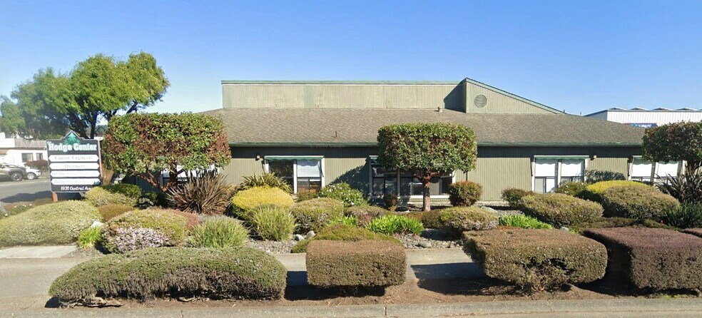 More Photos Of 1933 Central Ave, Mckinleyville Office For Lease
