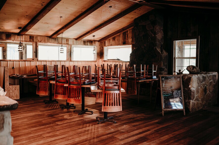 More Photos Of 16 Baby Back Pl, Pipestem Flex For Sale