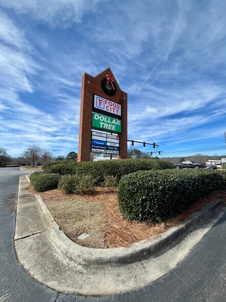 More Photos Of 445-465 Highway 11, Birmingham Unknown For Lease