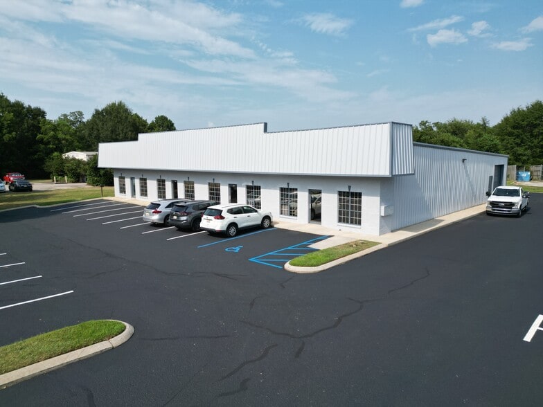 Primary Photo Of 26064 Capitol Dr, Daphne Showroom For Lease