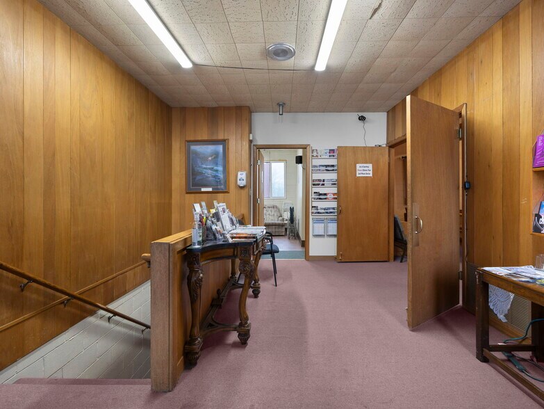 More Photos Of 39590 Pioneer blvd, Sandy Religious Facility For Sale