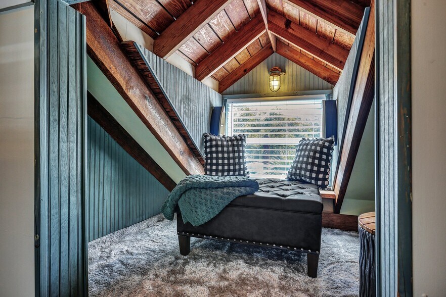 More Photos Of 24 Van Horne Ave, Tybee Island Hospitality For Sale