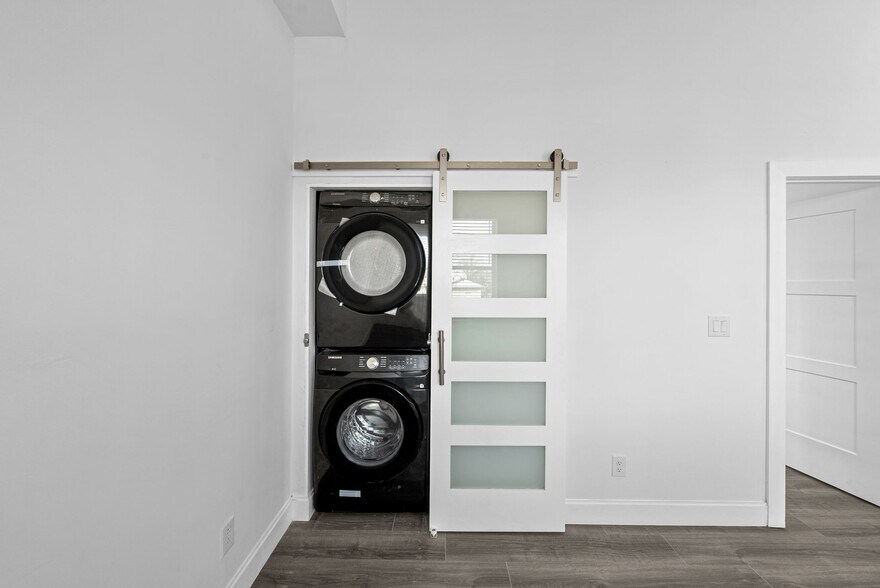 More Photos Of 316 Toledo, San Antonio Multifamily For Sale