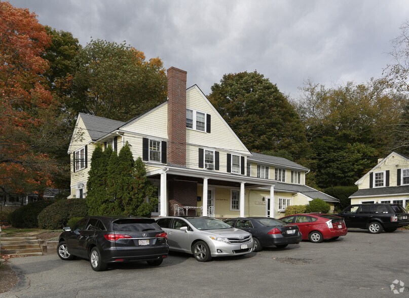 More Photos Of 356 Boston Post Rd, Sudbury Office For Sale
