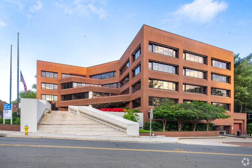 Primary Photo Of 1501 Langston Blvd, Arlington Office For Sale