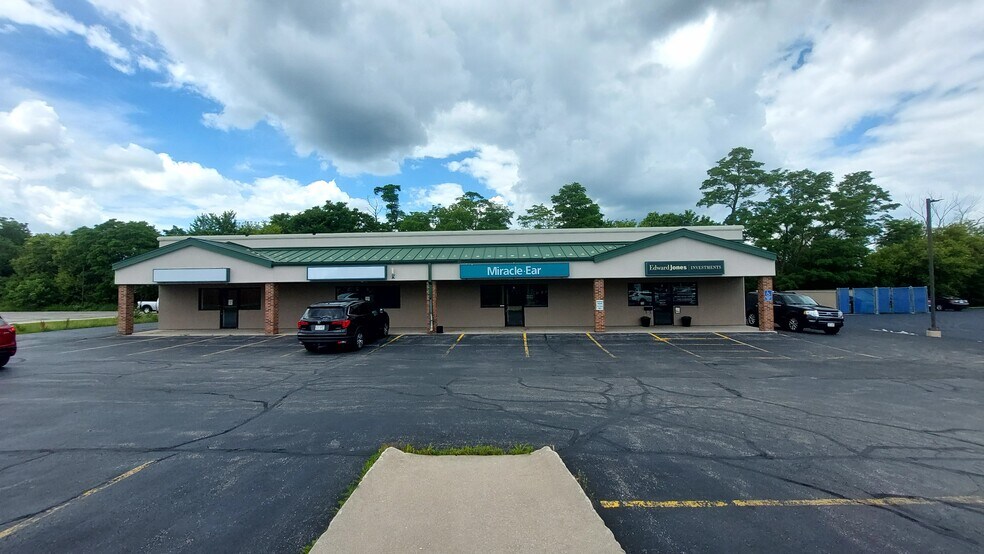 More Photos Of 1724 S Church St, Watertown Storefront Retail Office For Lease