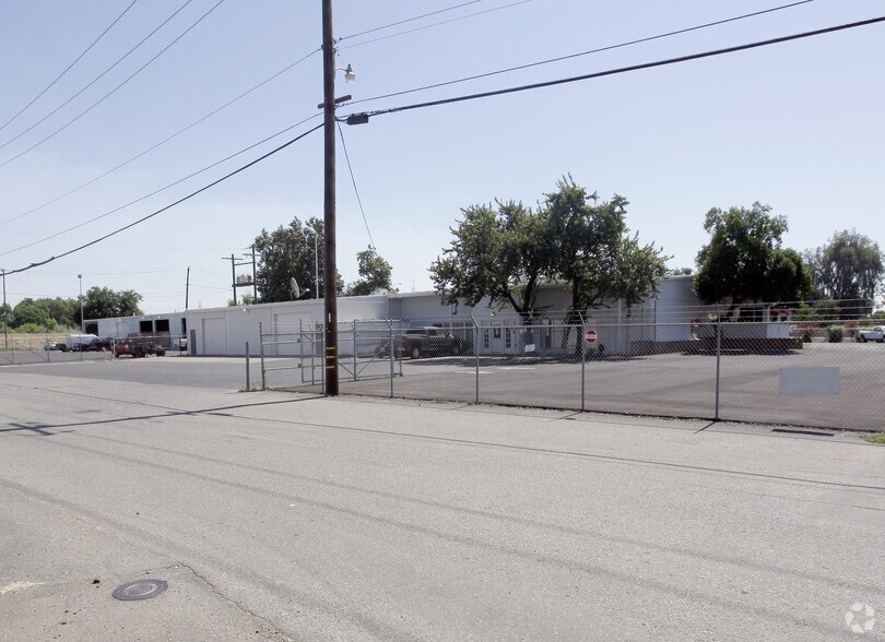 More Photos Of 1441 Richards Blvd, Sacramento Service For Lease