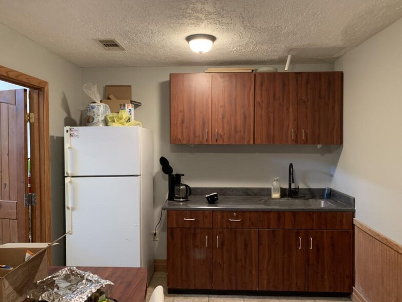 More Photos Of 2745 Interstate 45 S, New Waverly Manufacturing For Sale