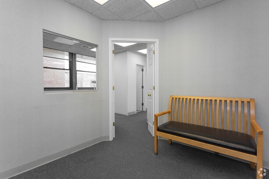More Photos Of 520 Franklin Ave, Garden City Medical For Lease