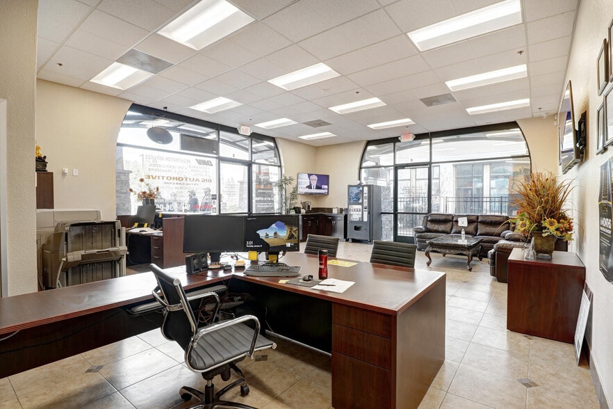 More Photos Of 7400 Elsie Ave, Sacramento Freestanding For Lease