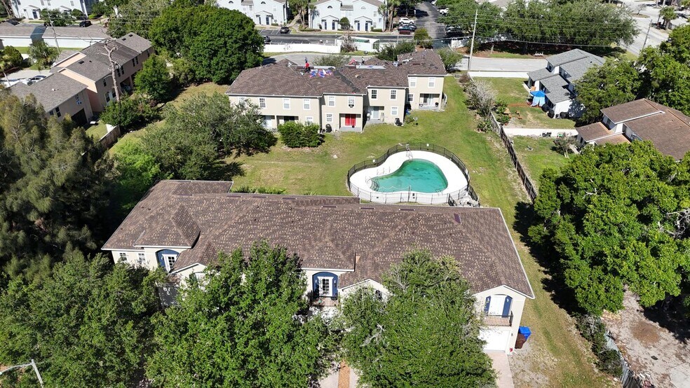 More Photos Of 1800 Bassinger St, Kissimmee Apartments For Sale