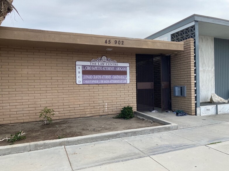 More Photos Of 45902 Oasis St, Indio Medical For Lease