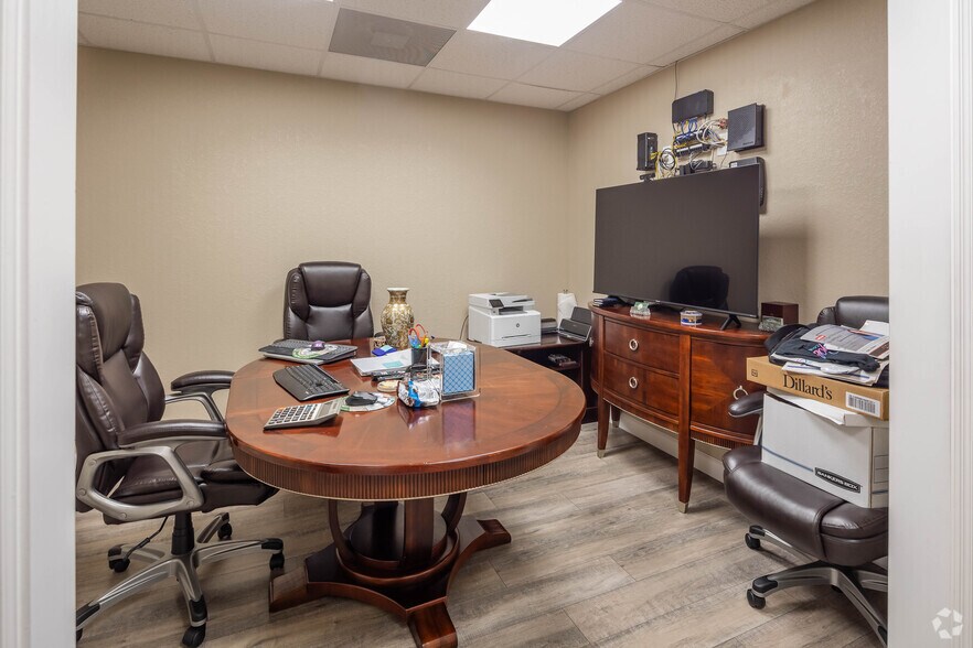 More Photos Of 2328 N US Hwy 19, Holiday Medical For Lease