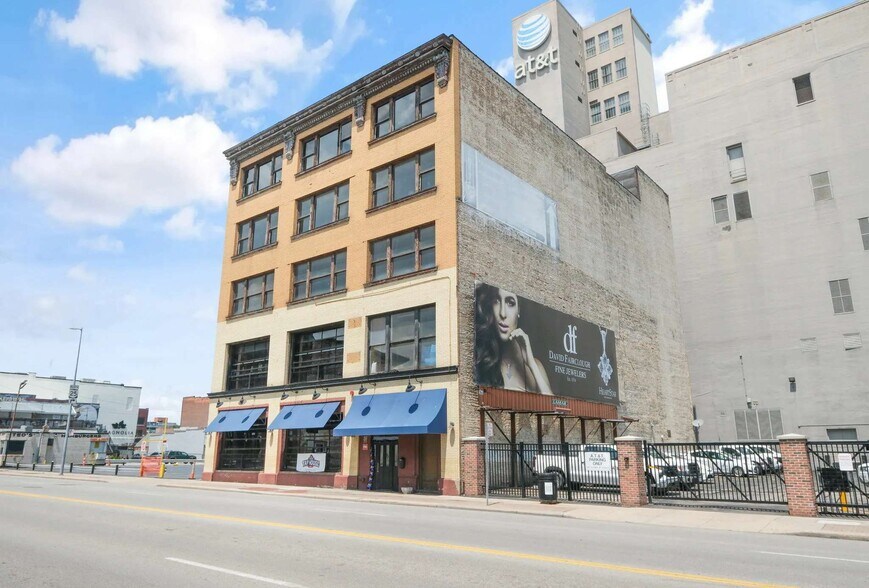More Photos Of 610 Monroe St, Toledo Storefront Retail Residential For Sale