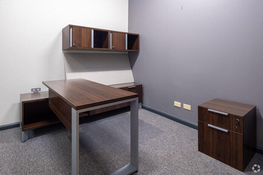 More Photos Of 445 N LaSalle St, Chicago Office For Sale