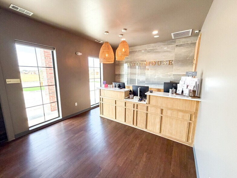 More Photos Of 5400 Frio Dr, Midland General Retail For Sale